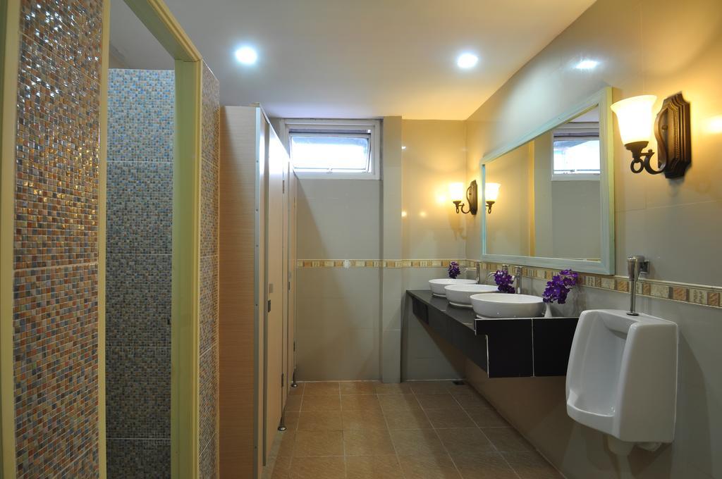 Orchid Hostel Бангкок Екстер'єр фото